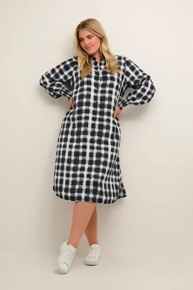 Robe Lumila 4 Robe Lumila – Image 2