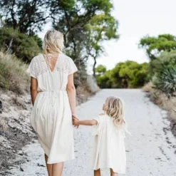 Louise Misha Robe Adela Cream -Pas Cher Vestylis Magasin large 24917 Robe Adela Cr me