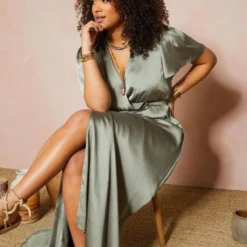 Robe Franchesca -Pas Cher Vestylis Magasin large 4069511 frida vert kaki 635