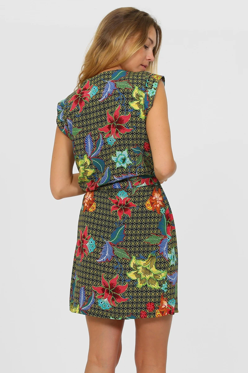 Robe Sanamba 5 Robe Sanamba – Image 3