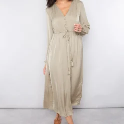 Louise Misha Robe Chally Khaki 8 Louise Misha Robe Chally Khaki -Pas Cher Vestylis Magasin large IMG 5085