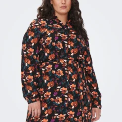 ONLY CARMAKOMA Robe Carnova