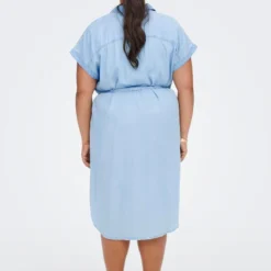 ONLY CARMAKOMA Robe Carlema -Pas Cher Vestylis Magasin large ONLY CARMAKO SpringSummer2022 3925754 15262200 1