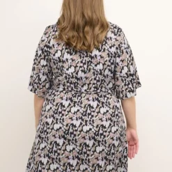 Robe Cobby 9 Robe Cobby -Pas Cher Vestylis Magasin large black orange lupine print kcobby dress 5