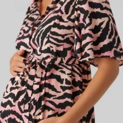 Mamalicious Robe Maternité Beata -Pas Cher Vestylis Magasin large mama licious regularfitskjortekravebredeaermerkortkjole rose 3