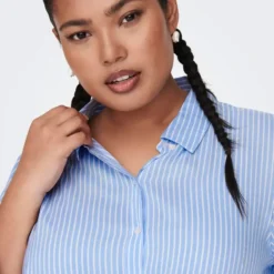 ONLY CARMAKOMA Robe Cartamari -Pas Cher Vestylis Magasin large only curvystribetskjortekjole blaa 4